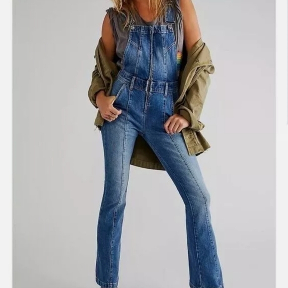 We The Free Camilla Overalls Slim Bootcut Denim Zip Front S - Picture 3 of 15